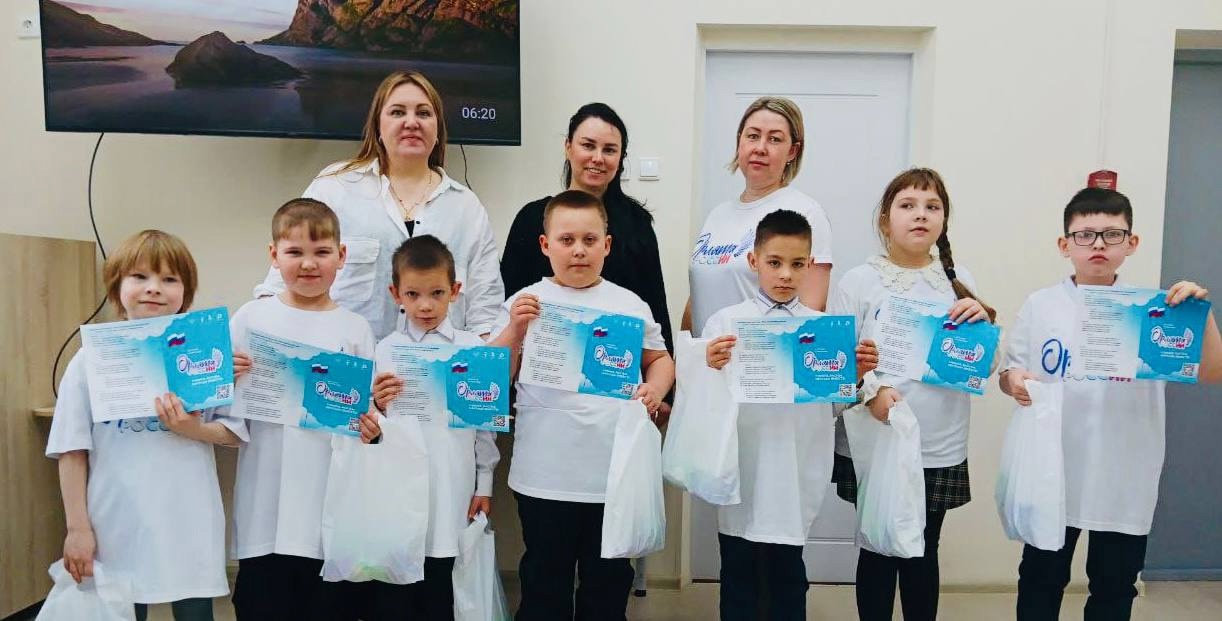 Посвящение ребят в ряды Орлят России.